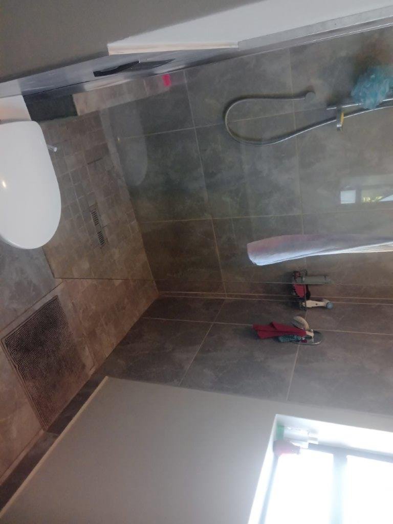 5 Bedroom Property for Sale in Wavecrest Eastern Cape